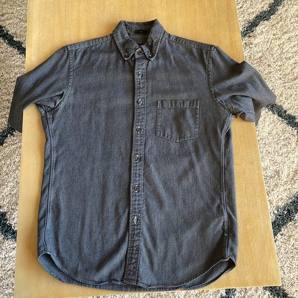 J. Crew Slim Fit Herringbone Button-down - Size S - Picture 2 of 9